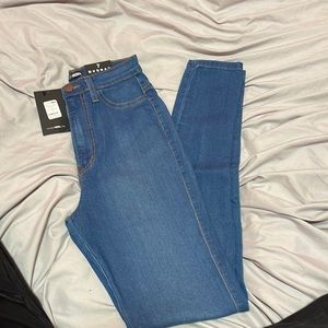 Fashion nova classic high waisted skinny jeans size 7 , SIZE 7 not 8